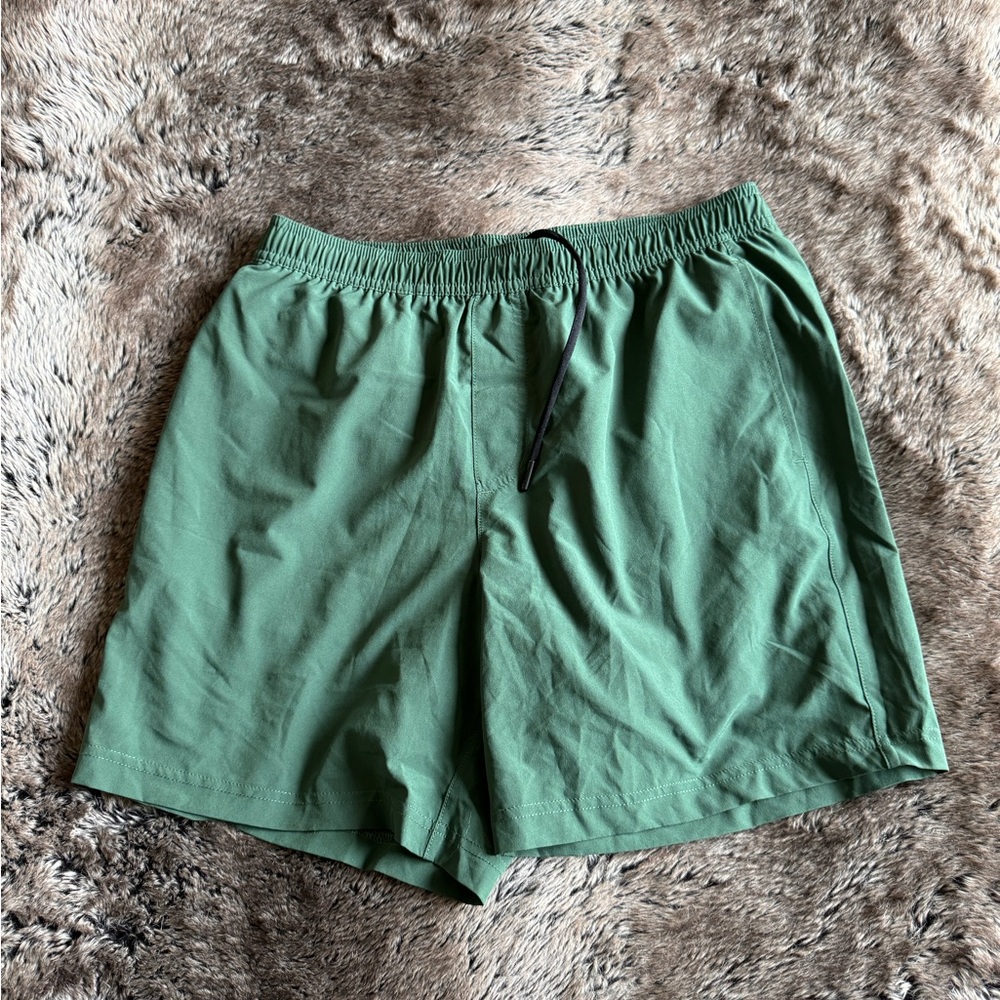 Chubbies athletic shorts with built in liner - size medium